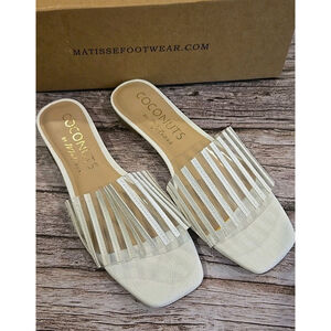 Coconuts By Matisse Slip On White Sandals Women's Sz 8 Model: Up Late New In Box